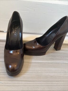 Vintage Gucci Brown Patent Leather Platform Pumps - Women's High Block Wood Heel